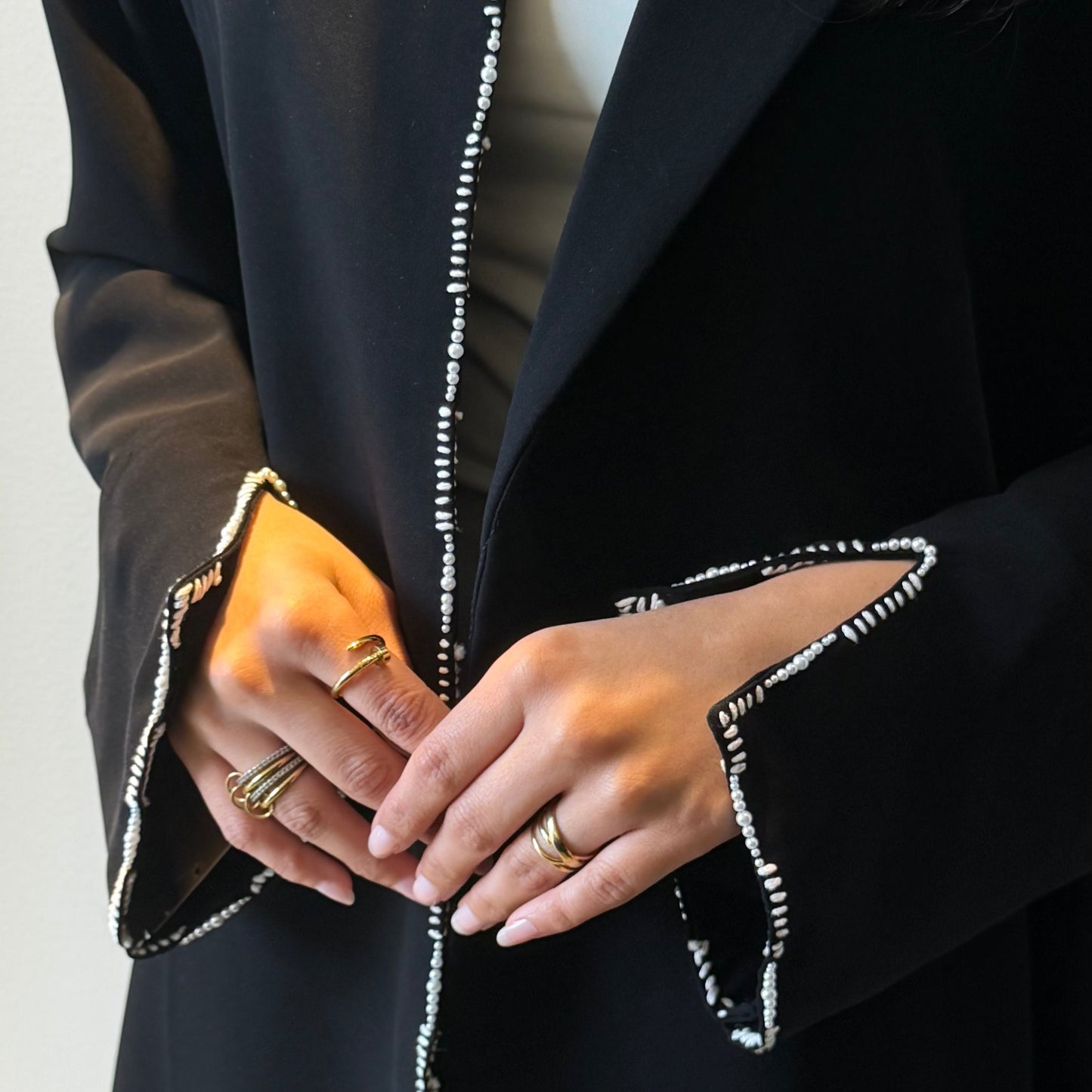 Pearl Edge Abaya