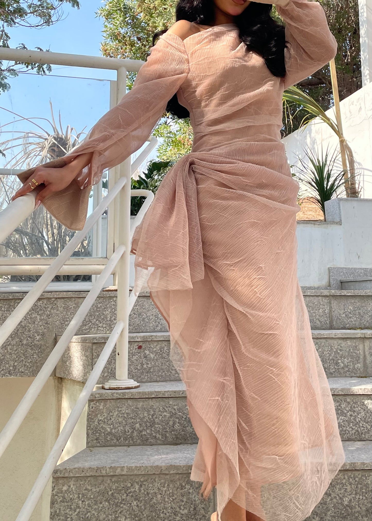 Nude Dress – Minimal Edition