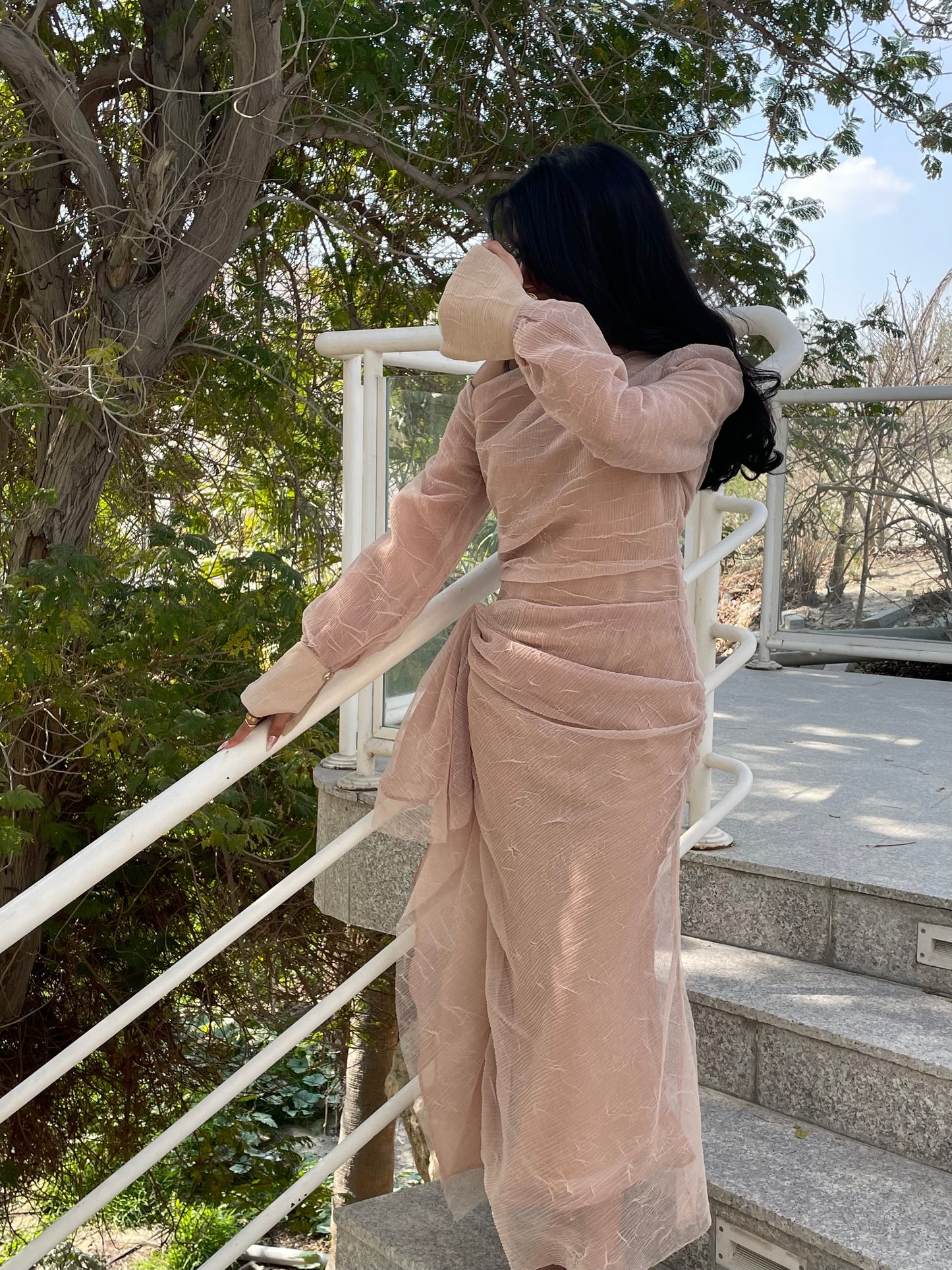 Nude Dress – Minimal Edition